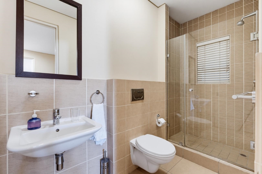 To Let 2 Bedroom Property for Rent in Lagoon Beach Western Cape